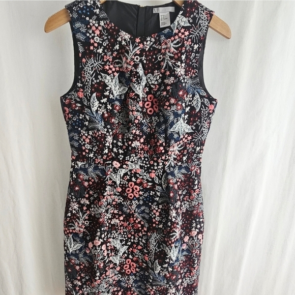 H&M Floral Embroidery Sleeveless Dress - Picture 8 of 16